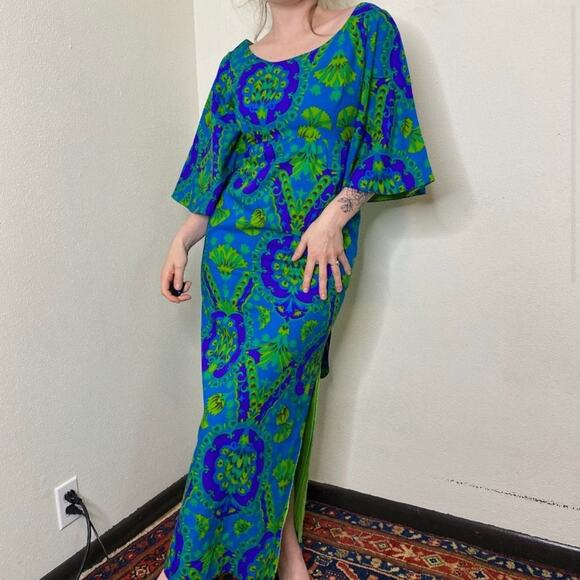Vintage Blue and Green Maxi Dress - Picture 8 of 8